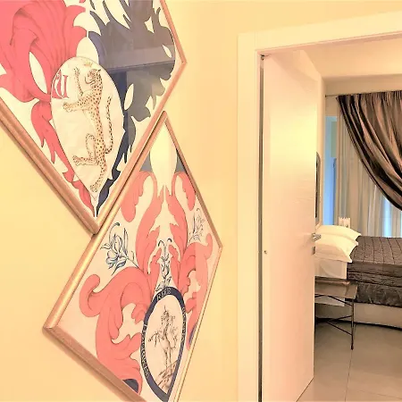 Loft 22- A Due Passi Da Piazza Del Campo アパート